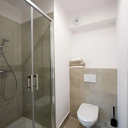 Service 3* Clamart