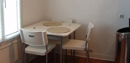 Aparthotel Service 3*