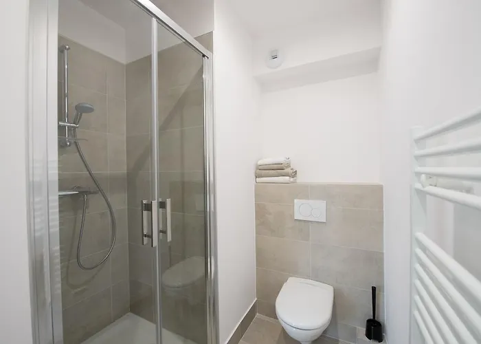 Service クラマール